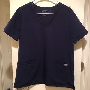 Figs Casma 3 pocket scrub top